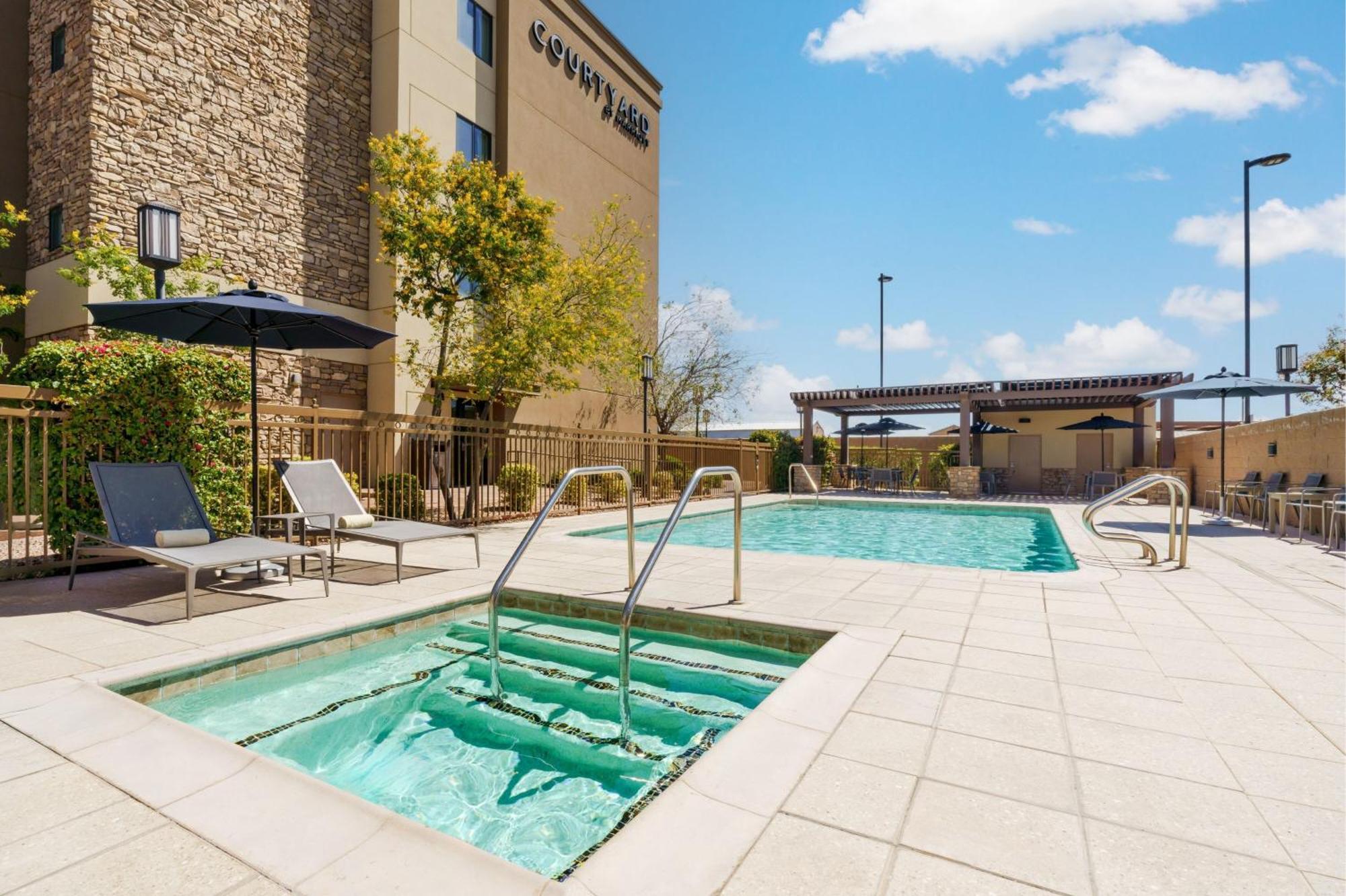 Courtyard By Marriott Phoenix Mesa Gateway Airport Kültér fotó